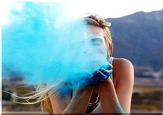 Blue powder