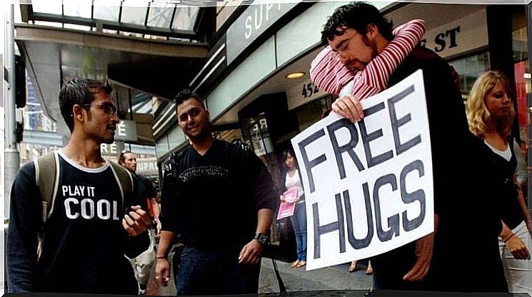 Free hugs