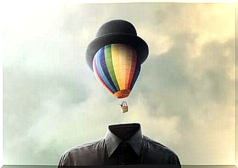 A hot air balloon head with plum top